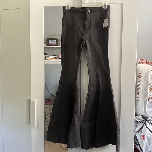 free people just float on flare jeans - Picture 2 of 8